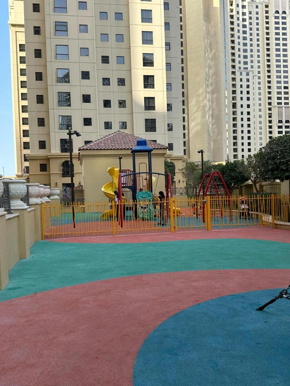 Amwaj 4 -jbr For Rent Homestay Dubai